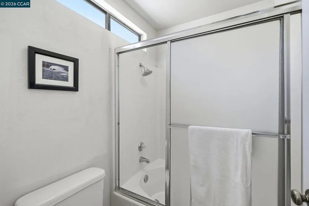 1032 Burnham Dr Pittsburg, CA 94565