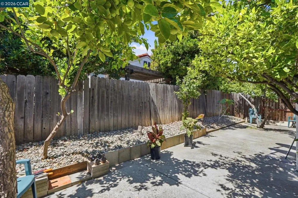 1032 Burnham Dr Pittsburg, CA 94565