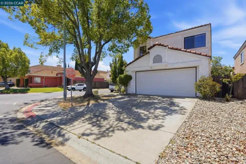 1032 Burnham Dr