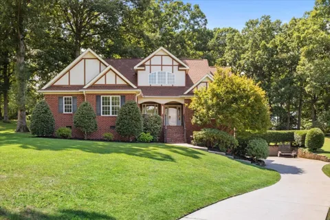 7315 McCormick Dr