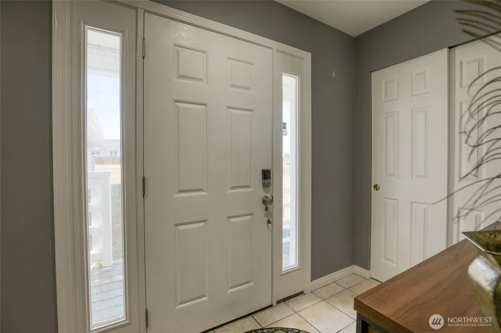 992 Point Brown Avenue SE #2 Ocean Shores, WA 98569