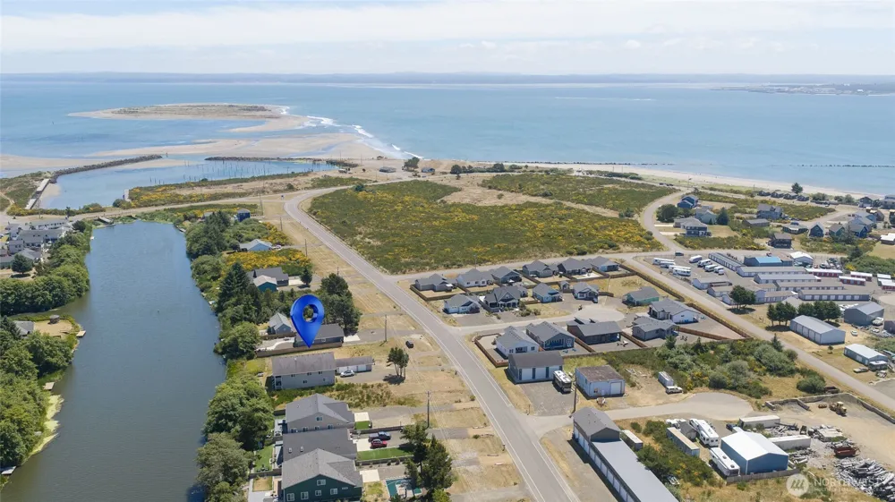 992 Point Brown Avenue SE #2 Ocean Shores, WA 98569