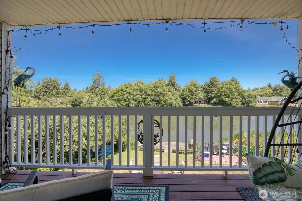 992 Point Brown Avenue SE #2 Ocean Shores, WA 98569