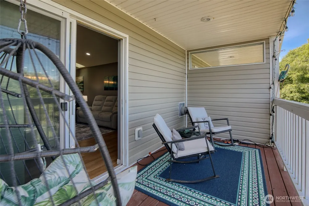 992 Point Brown Avenue SE #2 Ocean Shores, WA 98569