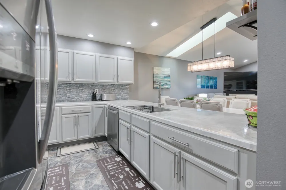 992 Point Brown Avenue SE #2 Ocean Shores, WA 98569