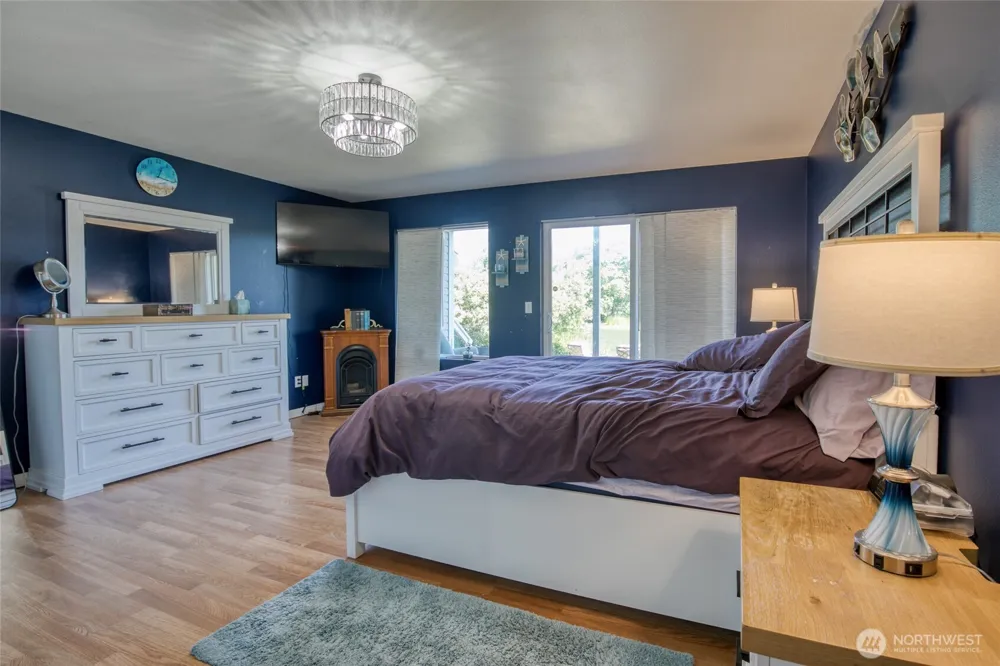 992 Point Brown Avenue SE #2 Ocean Shores, WA 98569