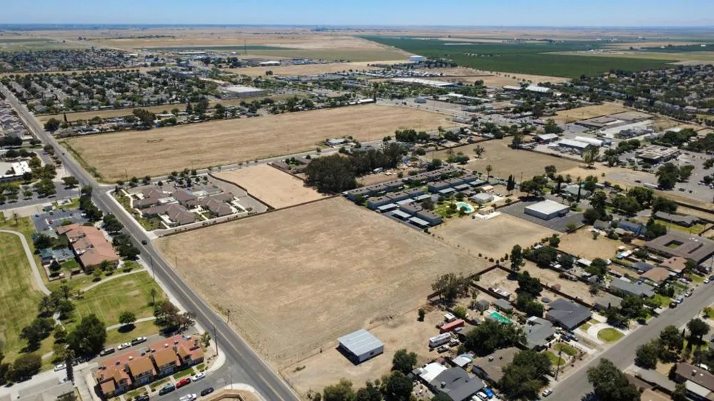 San Luis Los Banos, CA 93635