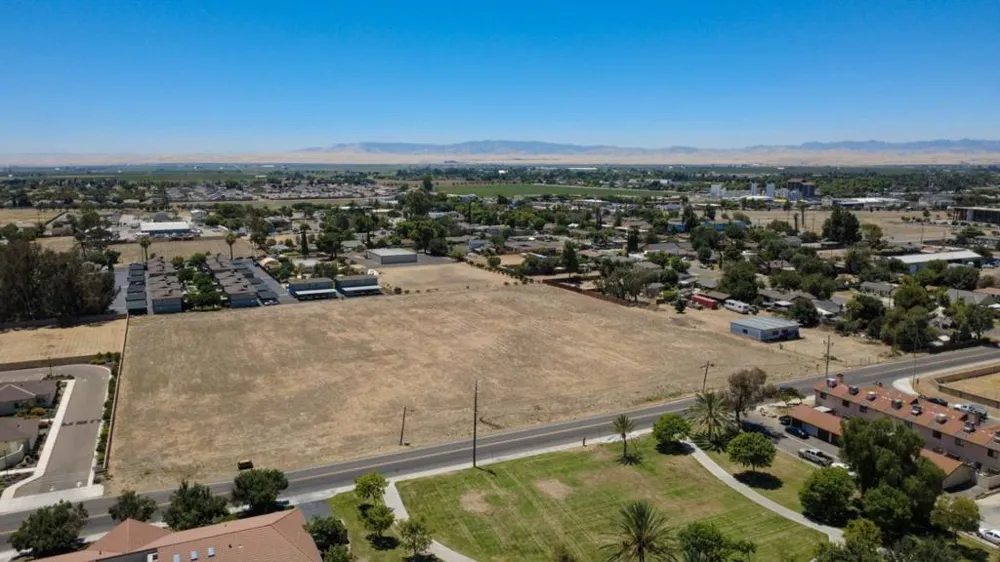 San Luis Los Banos, CA 93635