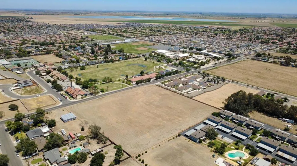 San Luis Los Banos, CA 93635