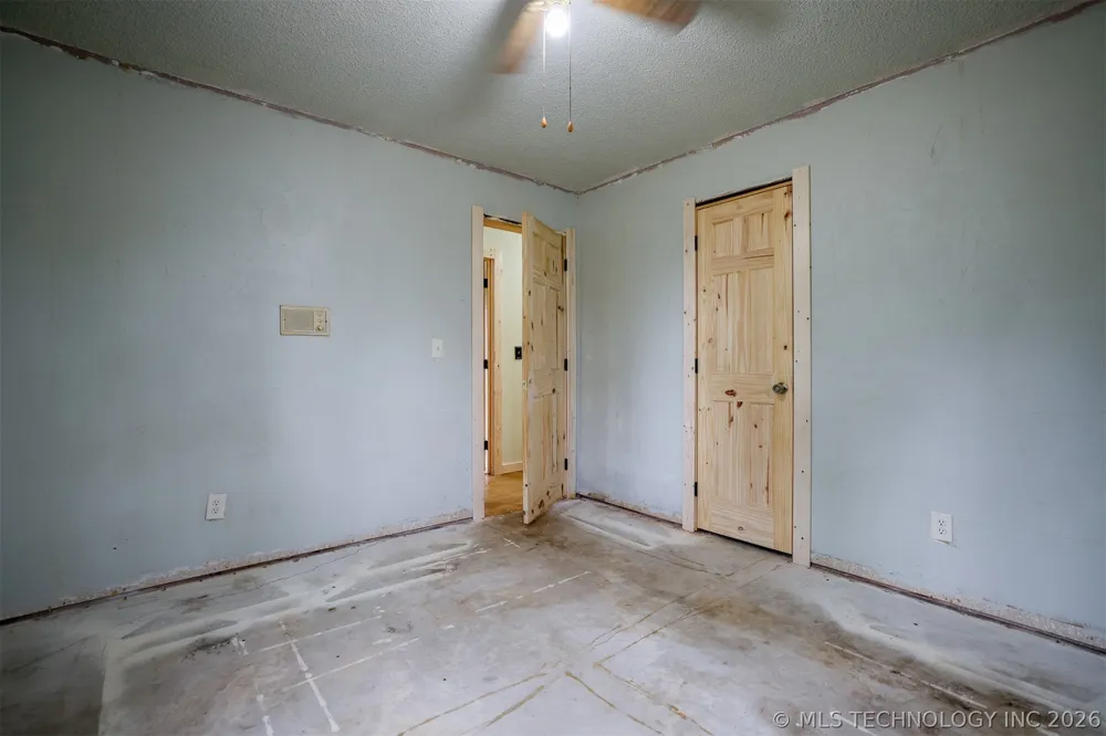 1421 S Cedar Street Bristow, OK 74010
