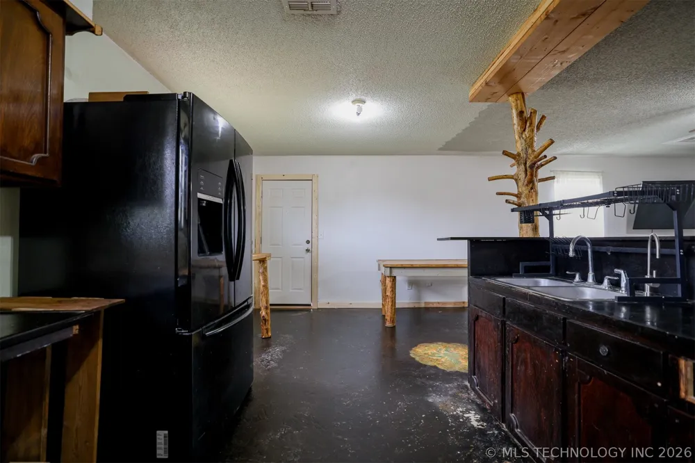 1421 S Cedar Street Bristow, OK 74010