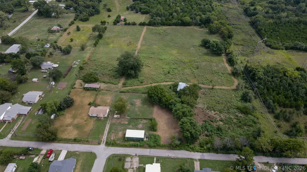1421 S Cedar Street Bristow, OK 74010