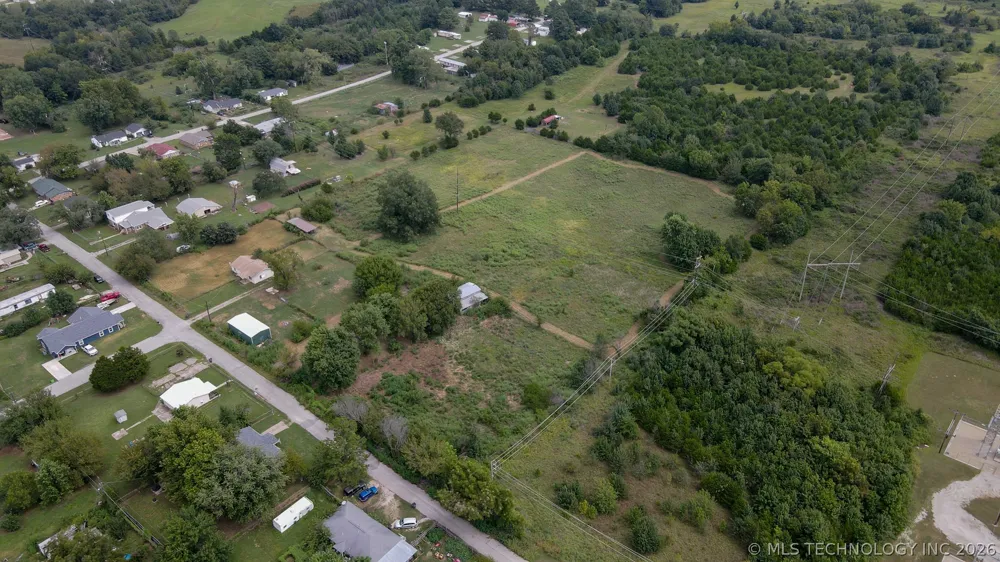 1421 S Cedar Street Bristow, OK 74010