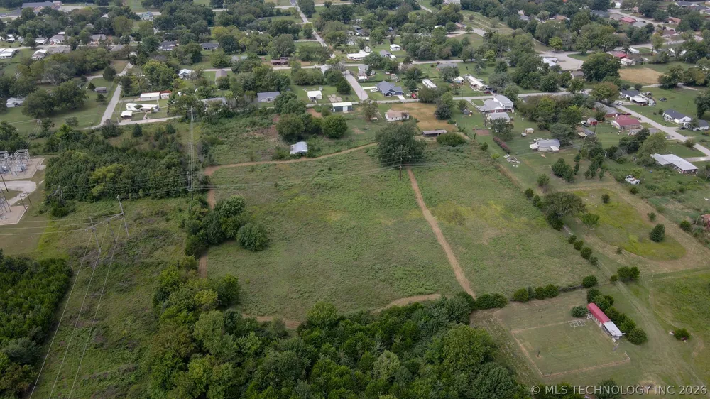 1421 S Cedar Street Bristow, OK 74010