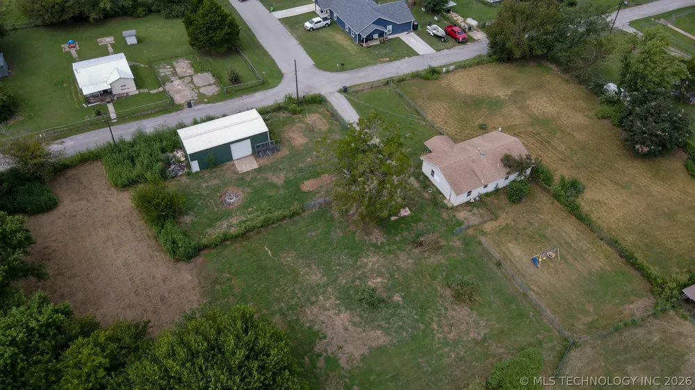 1421 S Cedar Street Bristow, OK 74010