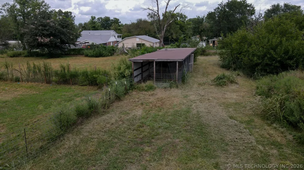 1421 S Cedar Street Bristow, OK 74010