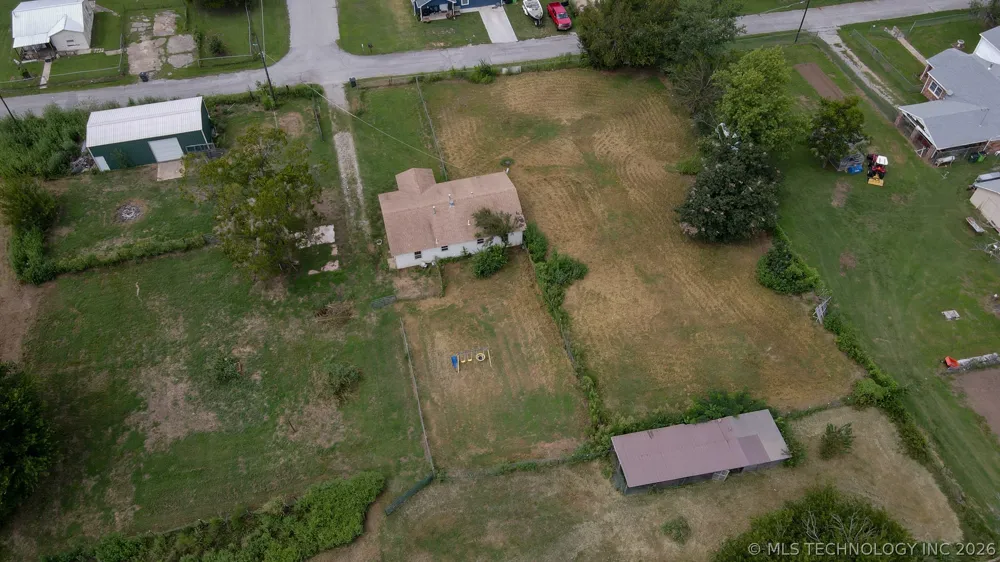 1421 S Cedar Street Bristow, OK 74010