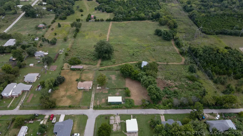 1421 S Cedar Street Bristow, OK 74010