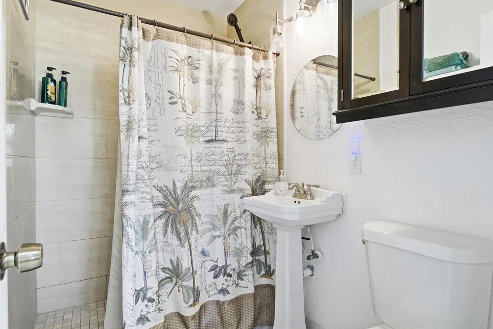 333 Mid Pines Road Palm Springs, FL 33461