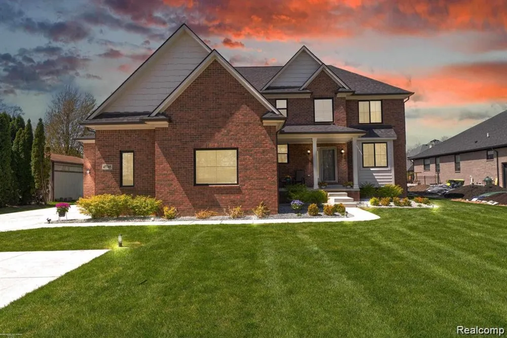47705 Card Road Macomb Township, MI 48044