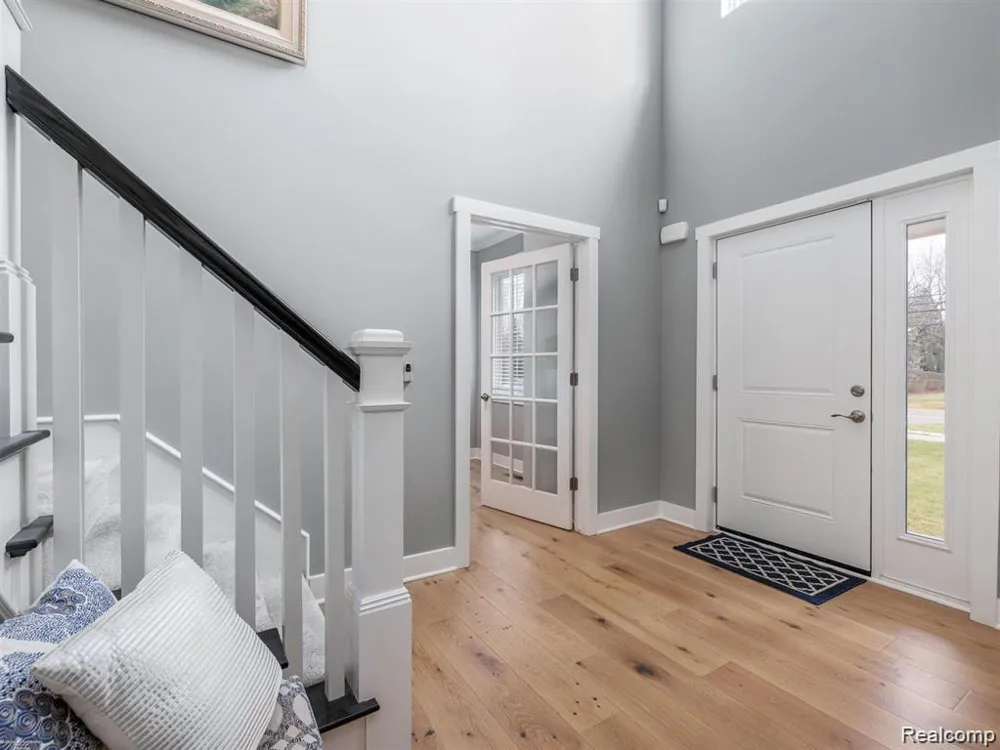 47705 Card Road Macomb Township, MI 48044