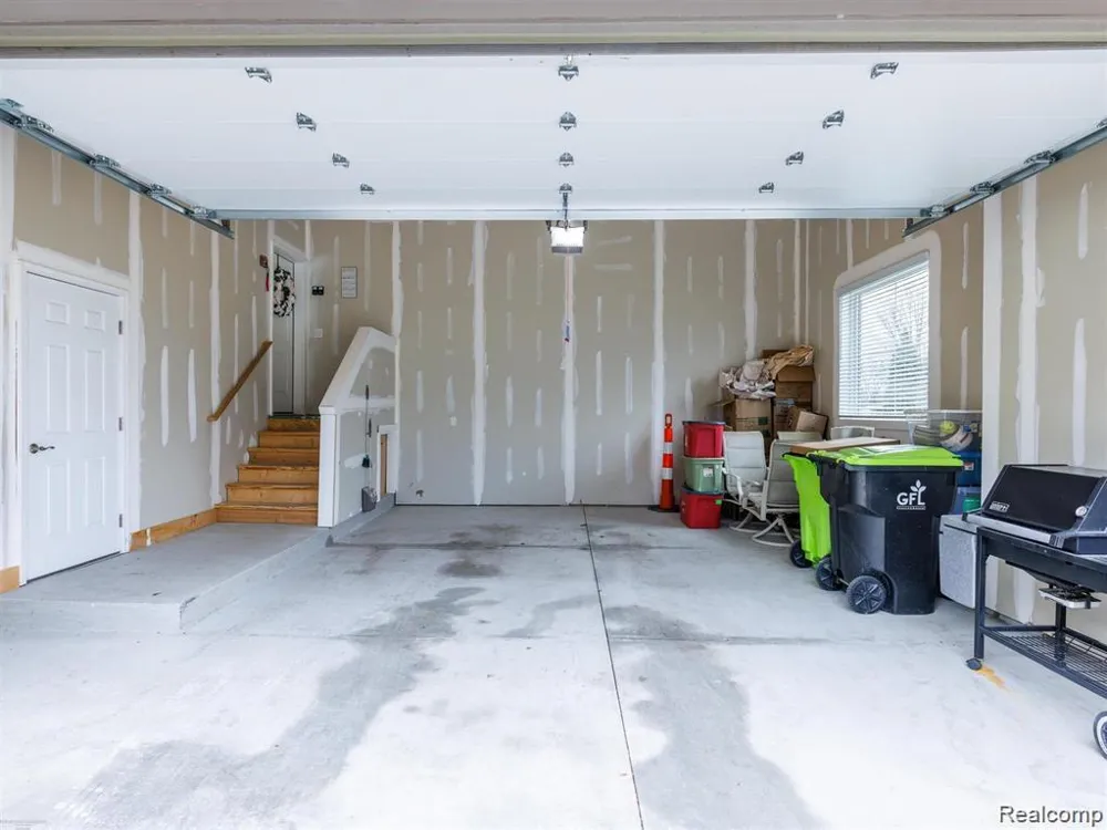 47705 Card Road Macomb Township, MI 48044