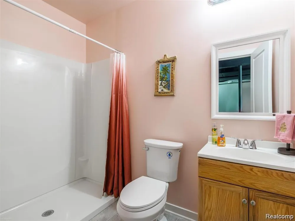 47705 Card Road Macomb Township, MI 48044