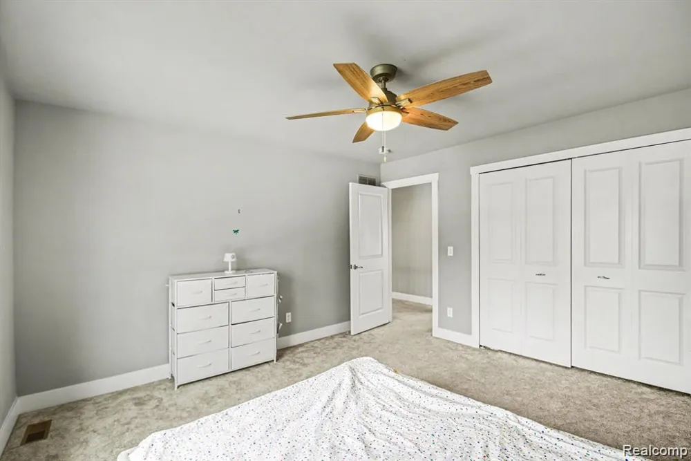 47705 Card Road Macomb Township, MI 48044
