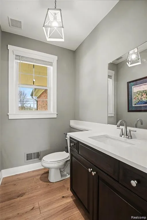 47705 Card Road Macomb Township, MI 48044