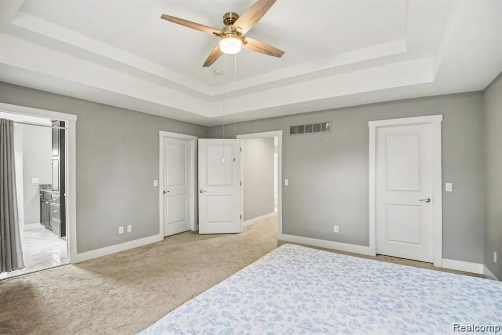 47705 Card Road Macomb Township, MI 48044