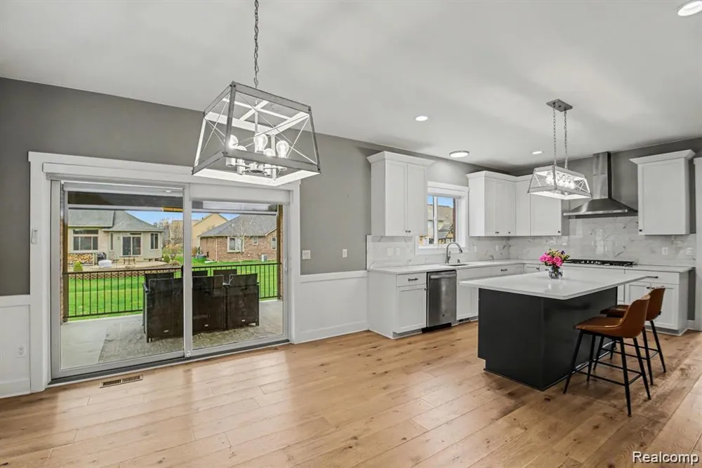 47705 Card Road Macomb Township, MI 48044