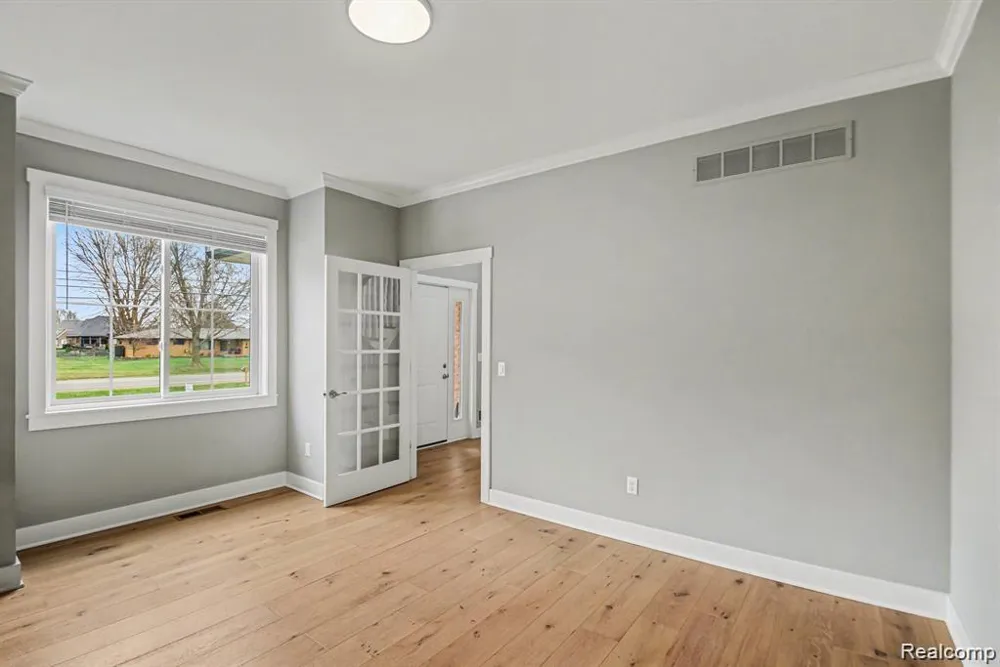 47705 Card Road Macomb Township, MI 48044