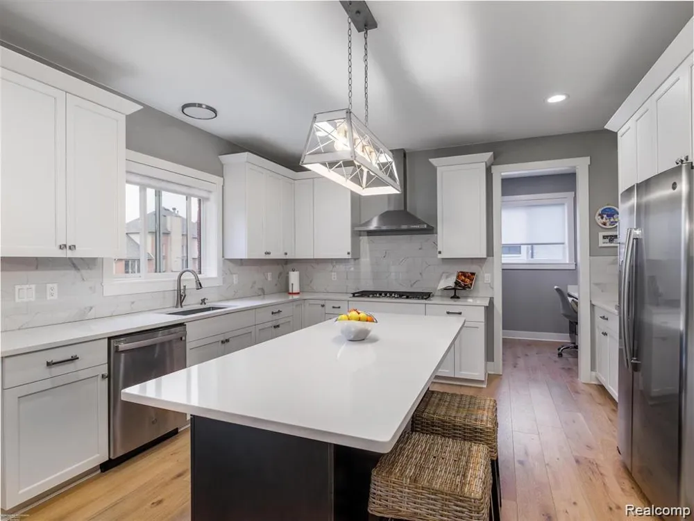 47705 Card Road Macomb Township, MI 48044