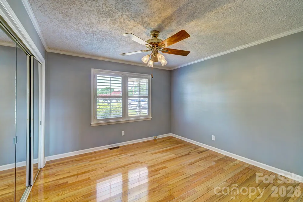 1014 Ranbar Street Cherryville, NC 28021