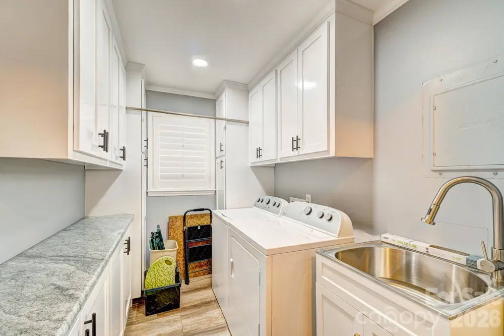 1014 Ranbar Street Cherryville, NC 28021