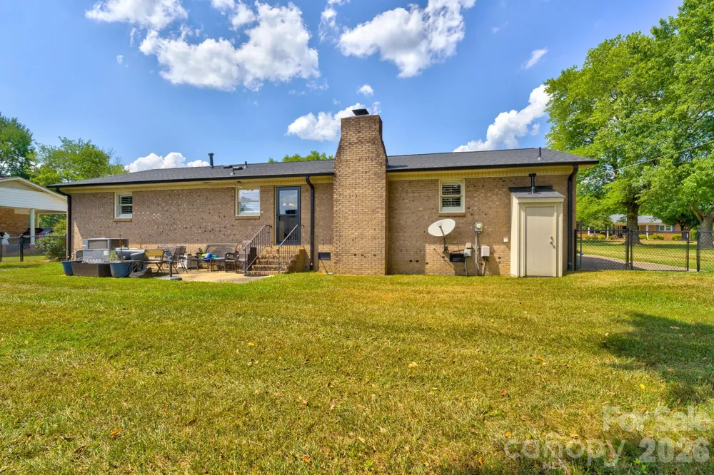 1014 Ranbar Street Cherryville, NC 28021