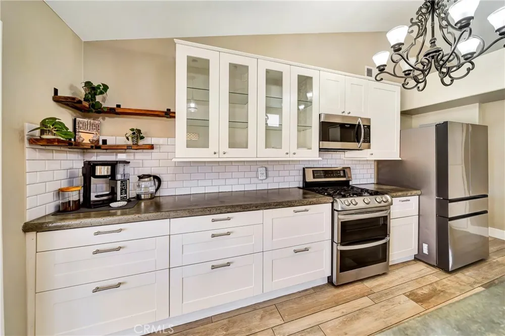 3419 Dakota Rosamond, CA 93560