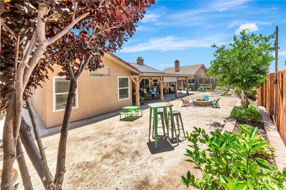 3419 Dakota Rosamond, CA 93560