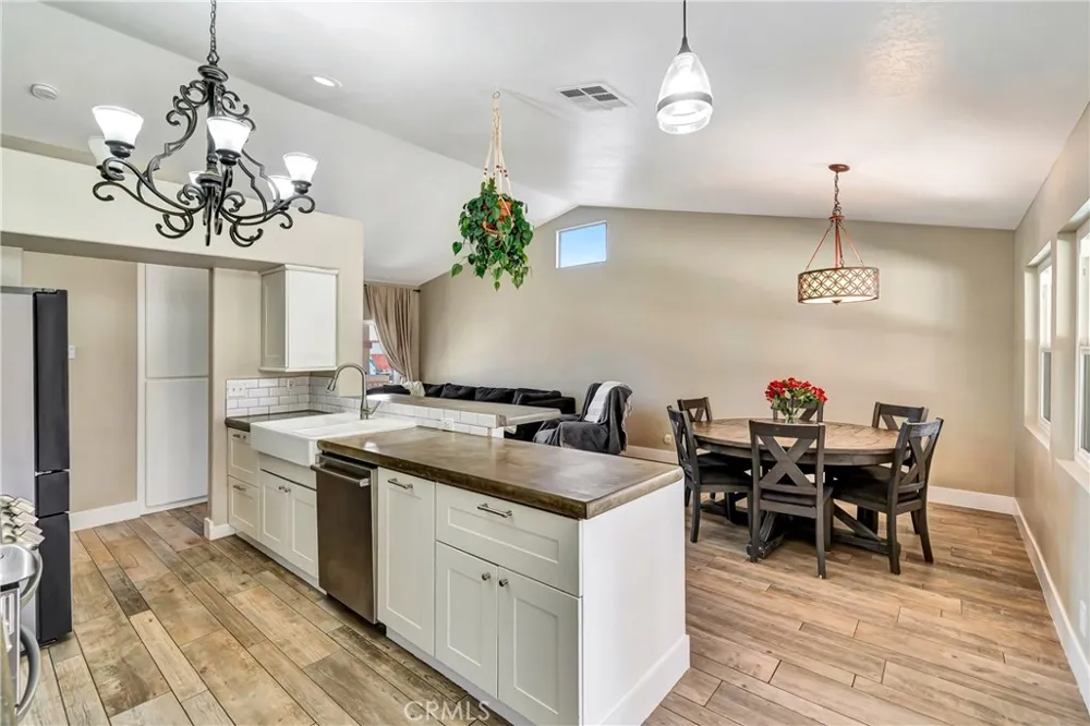 3419 Dakota Rosamond, CA 93560