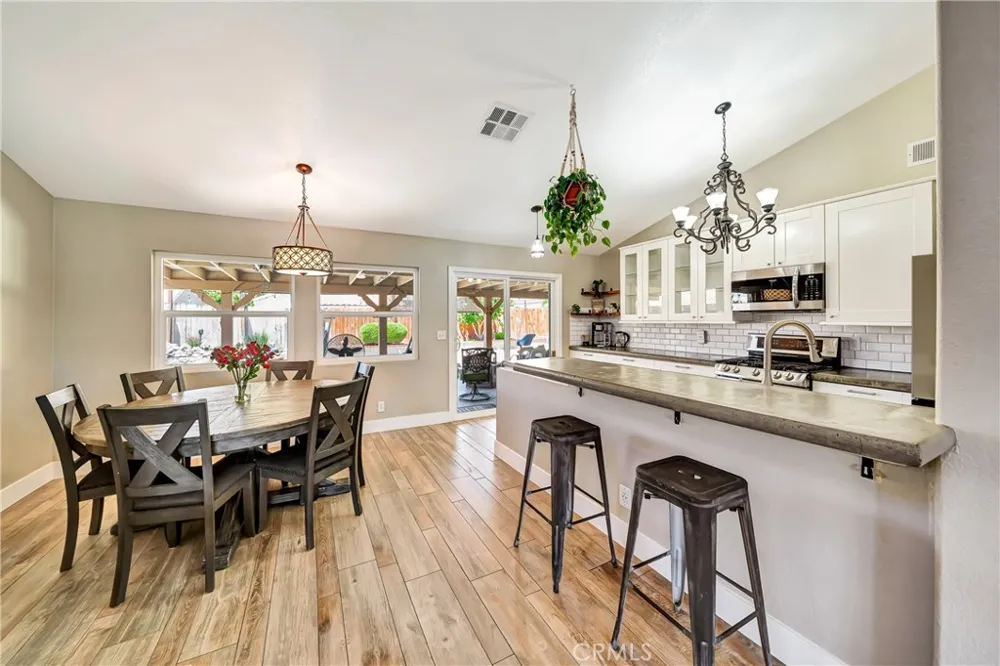 3419 Dakota Rosamond, CA 93560
