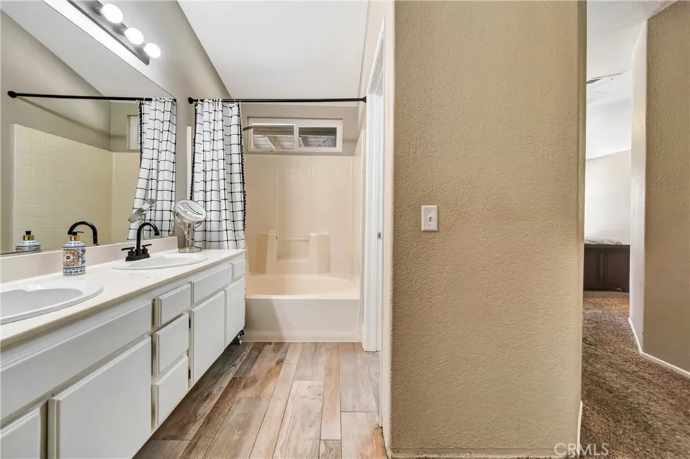 3419 Dakota Rosamond, CA 93560