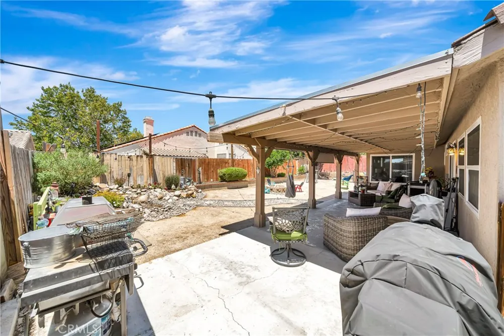 3419 Dakota Rosamond, CA 93560