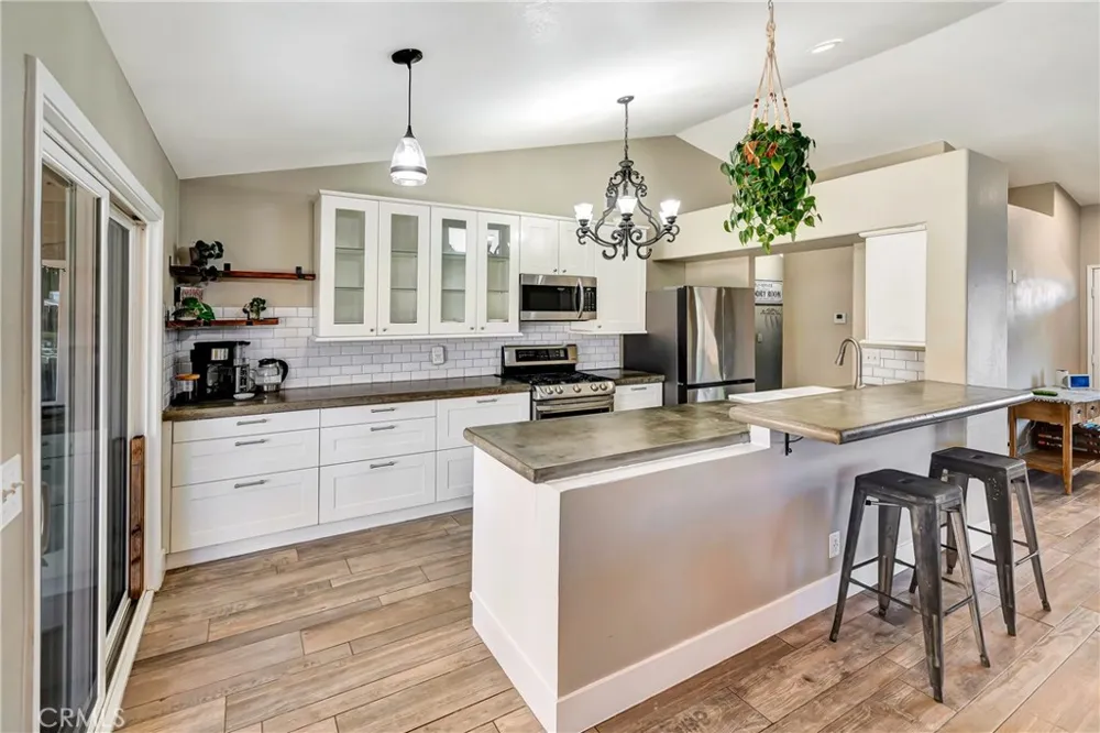 3419 Dakota Rosamond, CA 93560