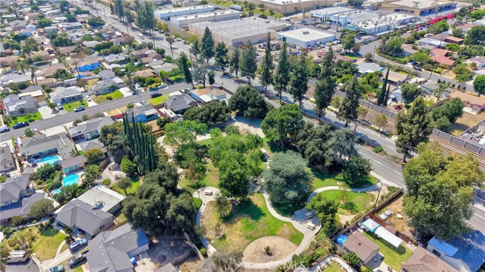 1829 Park Rose Duarte, CA 91010