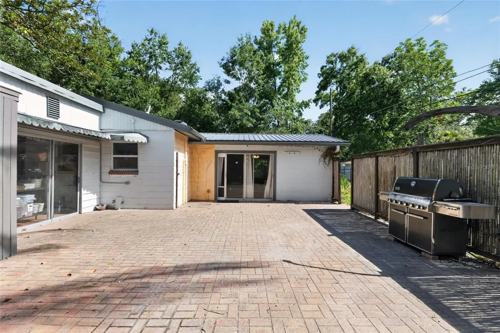 1805 NE 6TH TERRACE Gainesville, FL 32609