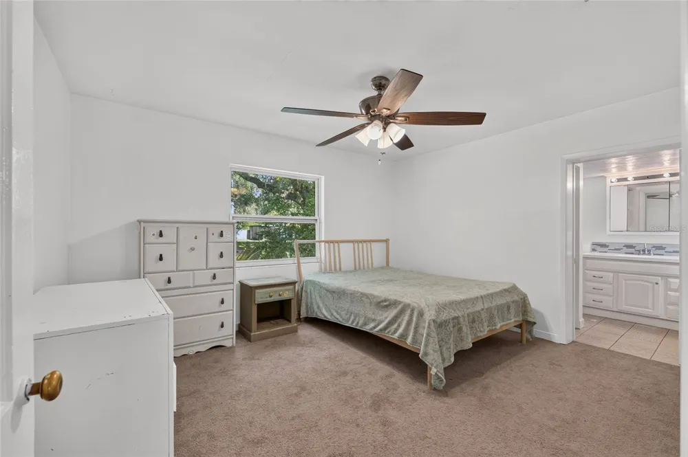 1805 NE 6TH TERRACE Gainesville, FL 32609