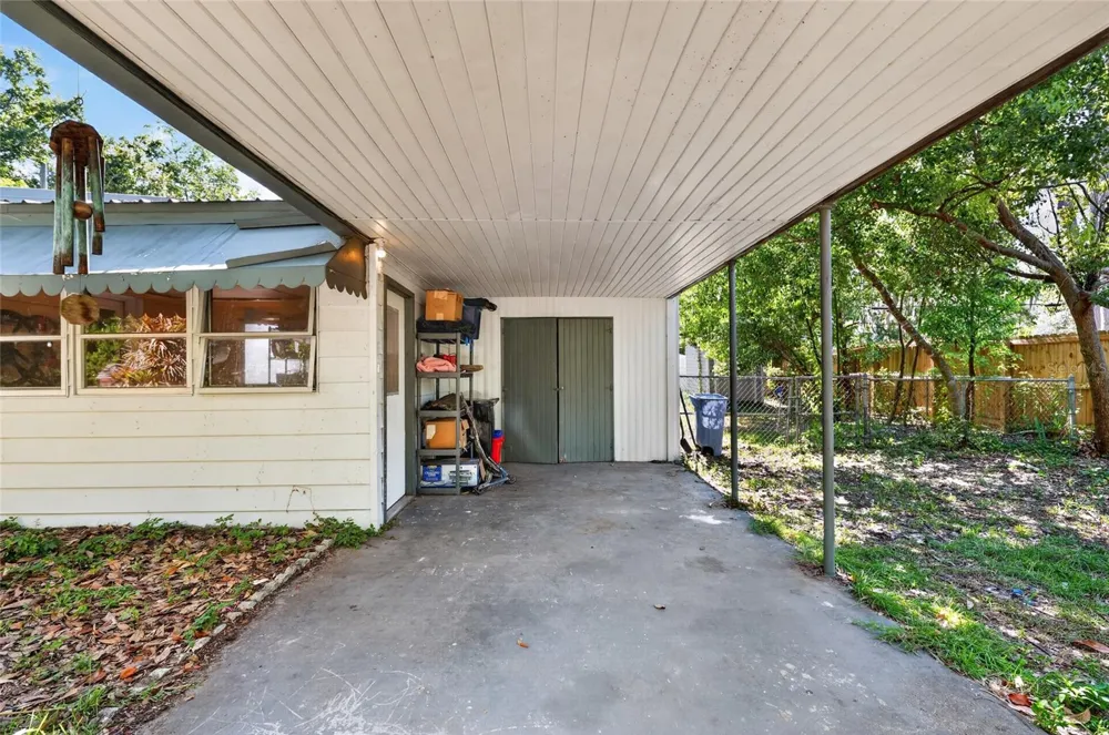 1805 NE 6TH TERRACE Gainesville, FL 32609