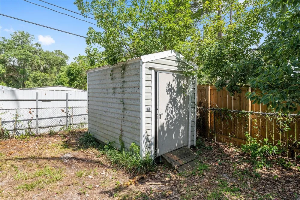 1805 NE 6TH TERRACE Gainesville, FL 32609