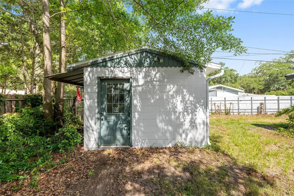 1805 NE 6TH TERRACE Gainesville, FL 32609
