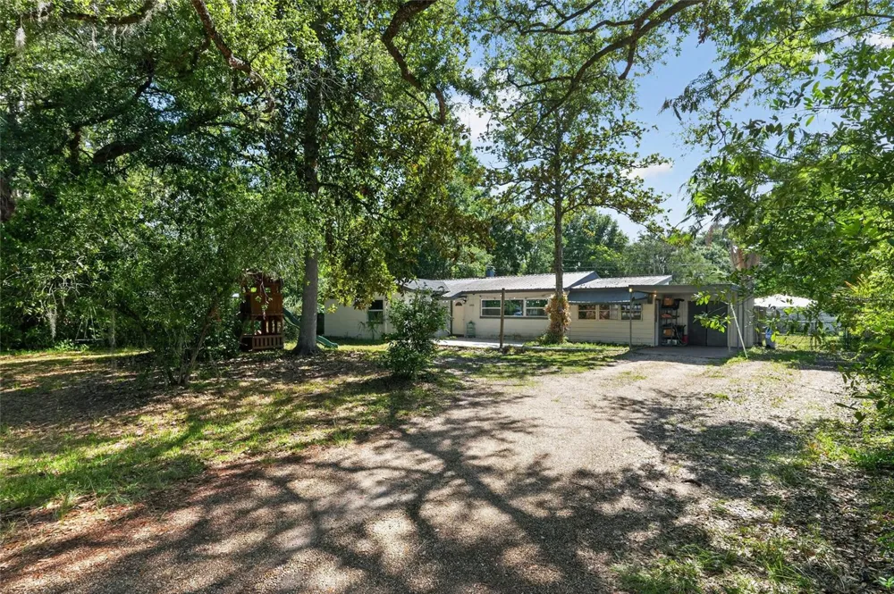 1805 NE 6TH TERRACE Gainesville, FL 32609